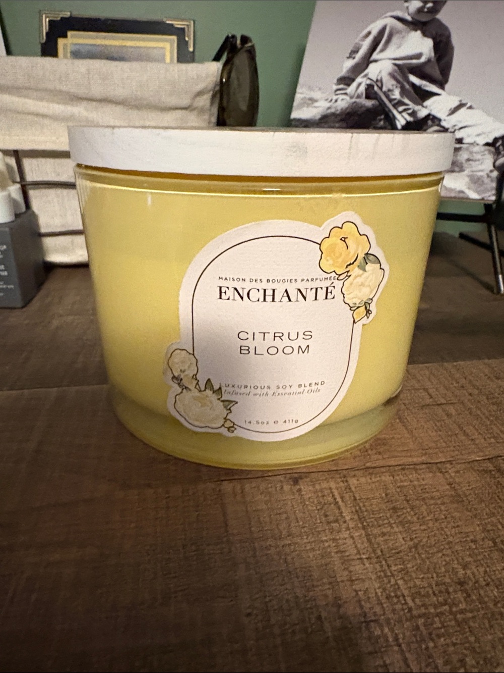 Enchante Citrus Bloom Scented Candle - Yellow